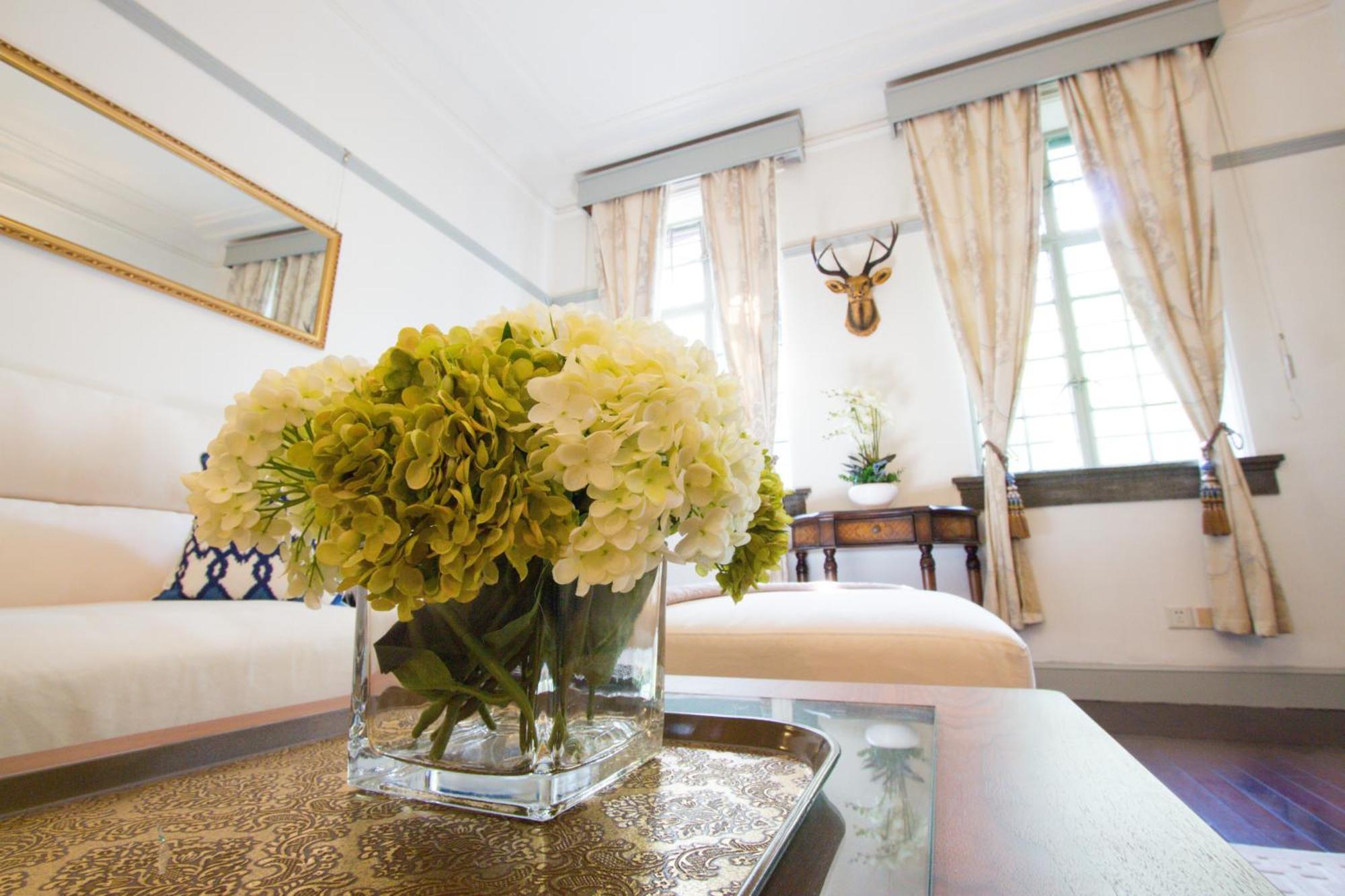 Deluxe Victorian Suite @ West Nanjing Rd Shanghai Exterior foto